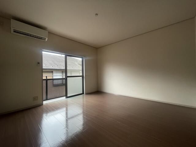 1K Apartment for Rent in Ichihara, Chiba - 45,000 Yen - Thumbnail 3