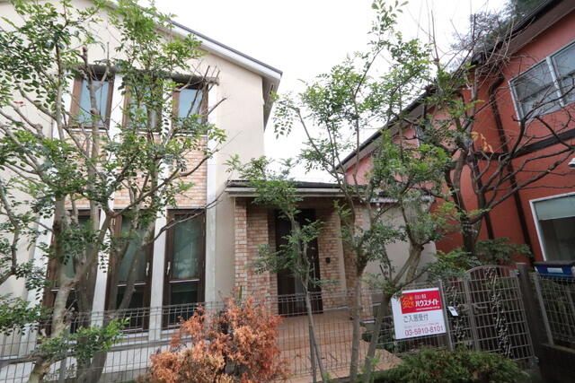 3SLDK House for Rent in Nerima-ku, Tokyo - 120.25 sqm - Thumbnail 3