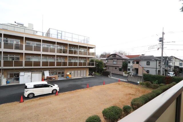 3SLDK House for Rent in Nerima-ku, Tokyo - 120.25 sqm - Thumbnail 2