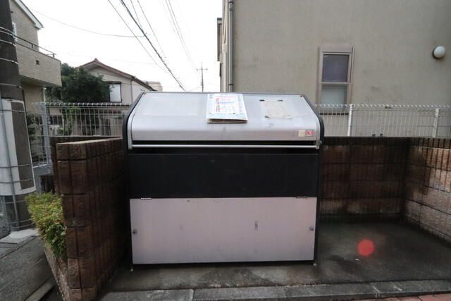 3SLDK House for Rent in Nerima-ku, Tokyo - 120.25 sqm - Thumbnail 4