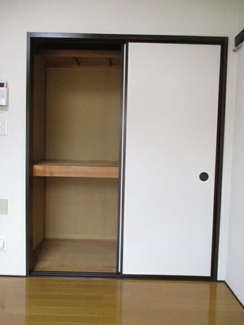 1K Apartment for Rent in Isesaki, Gunma - Thumbnail 4