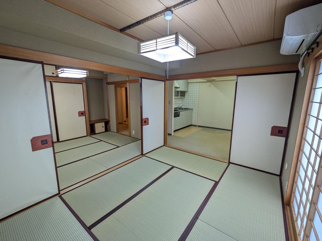 Lions Mansion Nakadori Second 3DK Apartment for Sale in Akita - Thumbnail 2