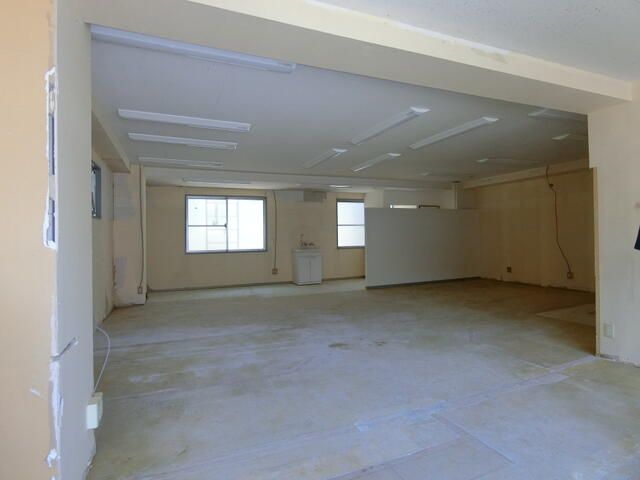 Commercial Space for Rent in Yokosuka, Kanagawa - Thumbnail 4