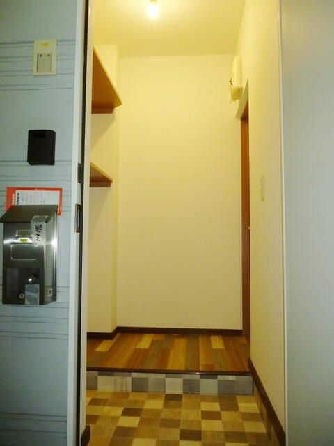 Office for Rent in Sapporo Toyohira, 36.45 sqm, Near Misono Station - Thumbnail 3