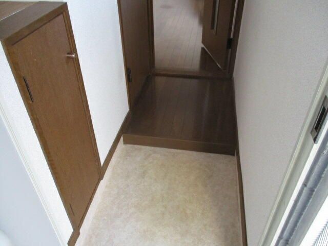 2LDK Apartment for Rent in Shiroishi Ward, Sapporo - Thumbnail 2