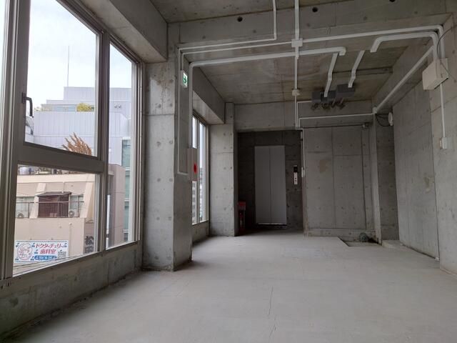 New Commercial Office/Retail Space for Rent in Nakano, Tokyo - Thumbnail 3