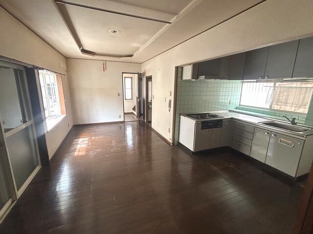 4LDK House for Sale in Soya, Iwade City, Wakayama - Image 22