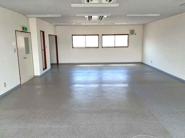 Commercial Office with Warehouse for Rent in Oyama, Tochigi - Thumbnail 3