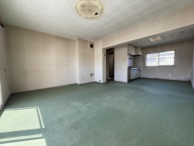 Used 3LDK Condominium in Toyohira-ku, Sapporo, Hokkaido - Thumbnail 2