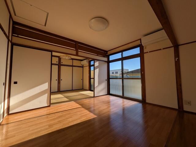 3DK Apartment for Rent in Nirasaki, Yamanashi - 46.37 sqm - Thumbnail 3