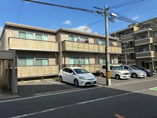 8-Unit Apartment Building for Sale in Saitama's Urawa Ward - Thumbnail 2