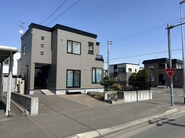 4LDK House for Sale in Kita Ward, Sapporo, Hokkaido - 124.89 sqm - Thumbnail 3