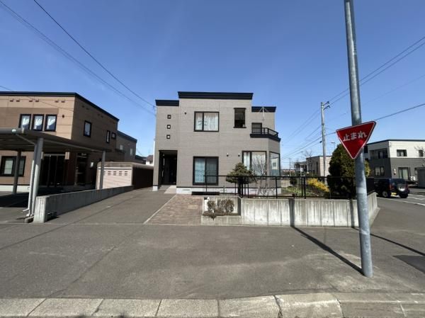 4LDK House for Sale in Kita Ward, Sapporo, Hokkaido - 124.89 sqm - Thumbnail 2