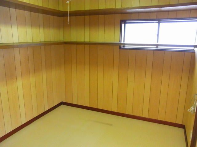 Renovated 3-Bedroom House in Quiet Toyama Neighborhood for Sale - Thumbnail 4