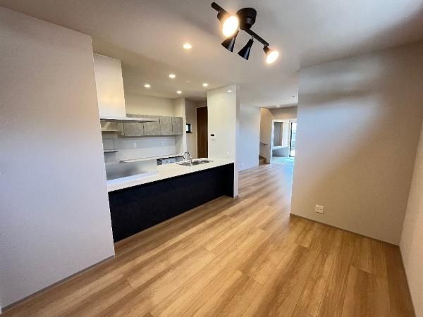 New 4LDK Detached House for Sale in Sakai, Osaka - Thumbnail 3