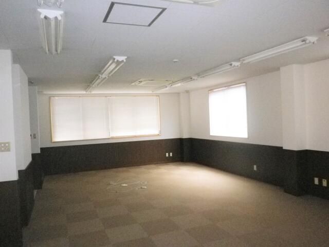 Office for Rent in Saitama Judicial Building, 66.77 sqm - Thumbnail 3