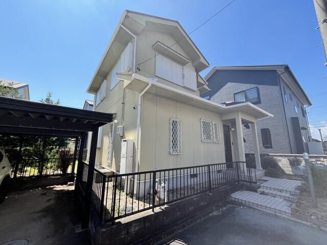 3LDK House for Sale in Tsu, Mie with Garden and Parking - Thumbnail 2