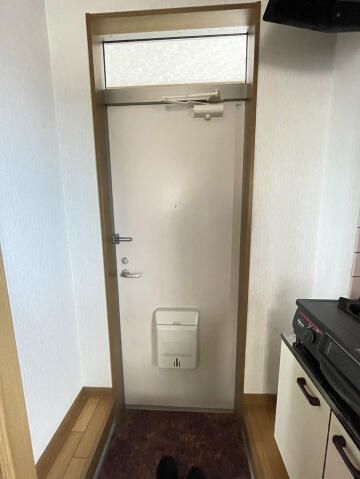 1K Apartment for Rent in Tamamura, Gunma - 26.56 sqm - Thumbnail 2