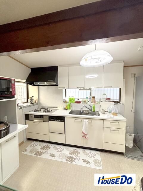 8DK House for Sale in Fukutsu, Fukuoka with 260 sqm Land - Thumbnail 2