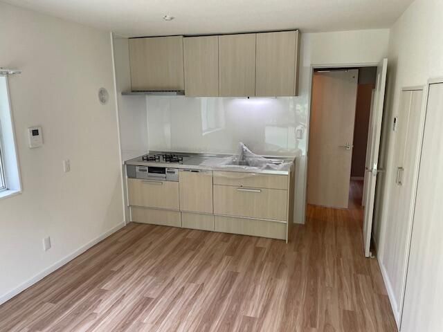 3DK Used Condominium in Saitama City, Saitama - Thumbnail 2
