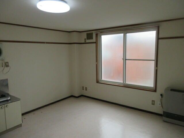 Sapporo Apartment for Rent in Toyohira Ward, Near Stations - Thumbnail 4