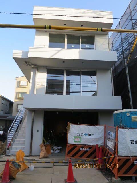 Commercial Space for Rent in Kichijoji, Tokyo - Thumbnail 3