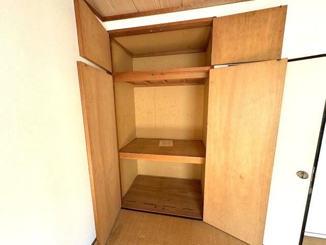 1K Apartment for Rent in Kohoku Ward, Yokohama - 34,000 Yen - Thumbnail 4