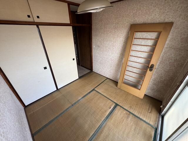 3DK Apartment for Sale Near Shisha Station in Saitama - Thumbnail 4