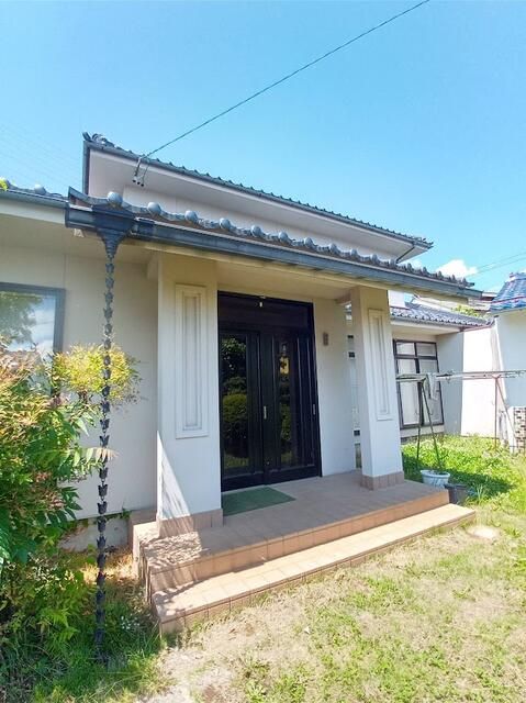 8LDK House for Sale on 660sqm Land in Ueda, Nagano - Main Image