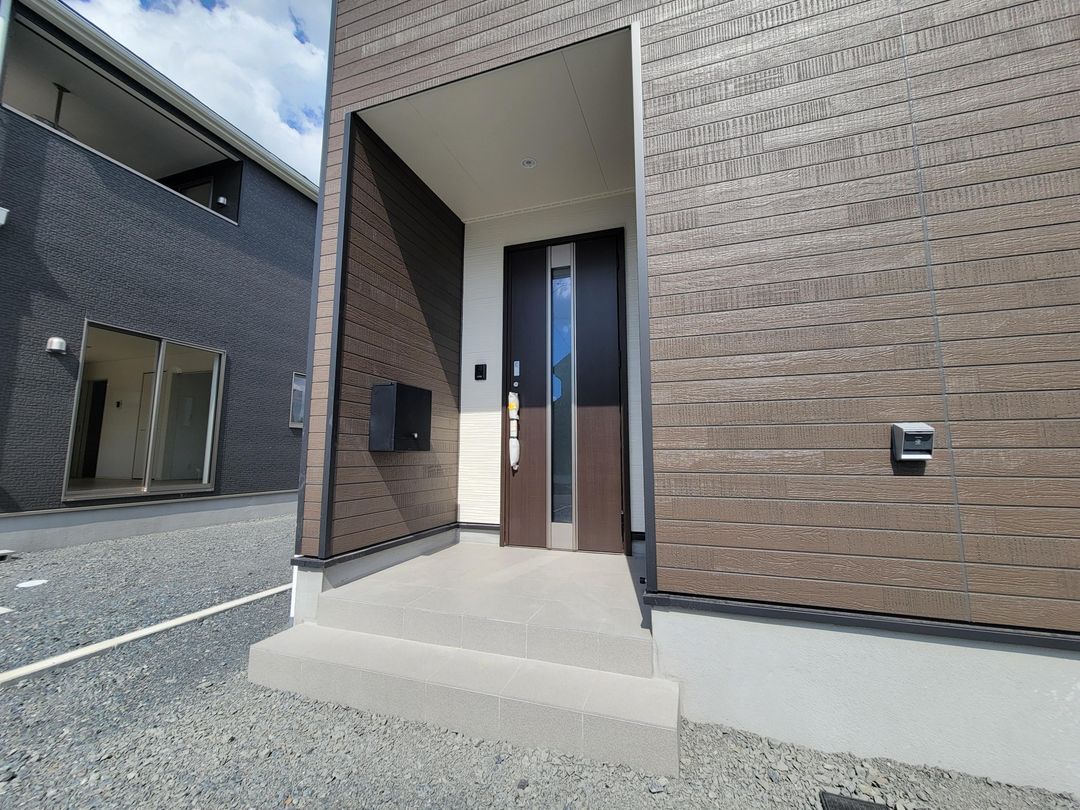 New 4LDK House in Tsuyama, Okayama with ZEH Standards - Thumbnail 3
