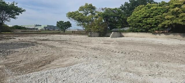 Land for Sale in Yoshikawa City, Saitama - 1,726 sqm - Thumbnail 2