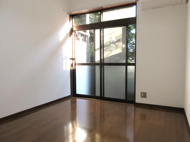Student 1K Apartment with Loft near Seiseki-Sakuragaoka Station - Thumbnail 2