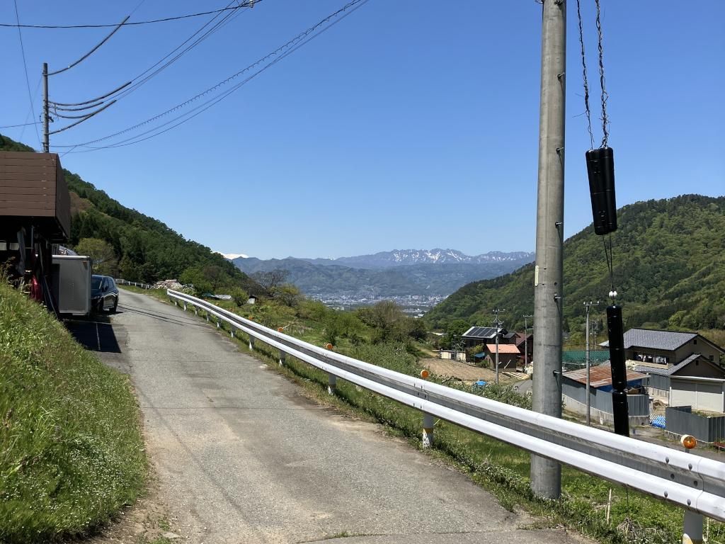 4LDK House for Sale in Nagano with Large Garden and Parking - Thumbnail 3