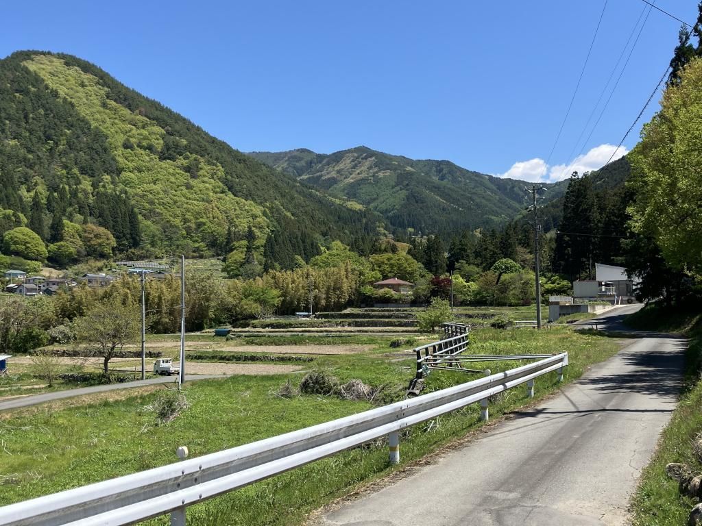 4LDK House for Sale in Nagano with Large Garden and Parking - Thumbnail 2