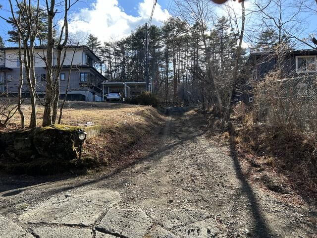 Land for Sale in Yamanakako Village Near Lake Yamanaka - Thumbnail 3