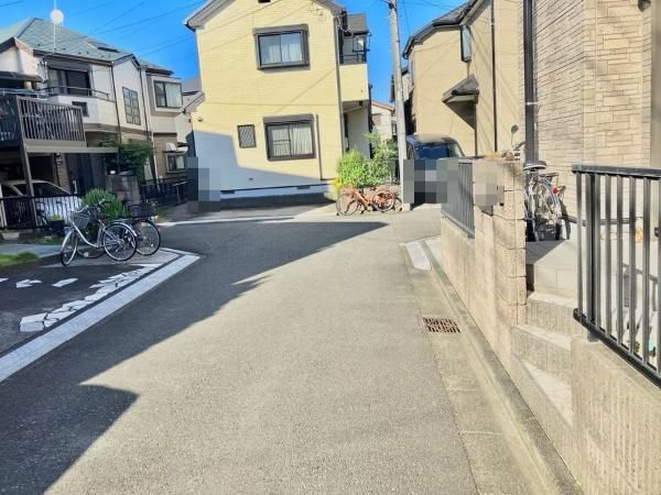 4LDK Detached House for Sale in Kohoku Ward, Yokohama - Thumbnail 3