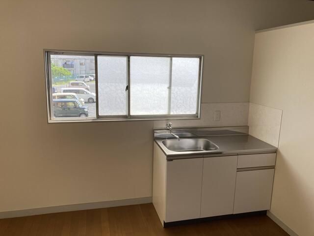 Commercial Space for Rent in Saitama City, 48.6 sqm - Thumbnail 3