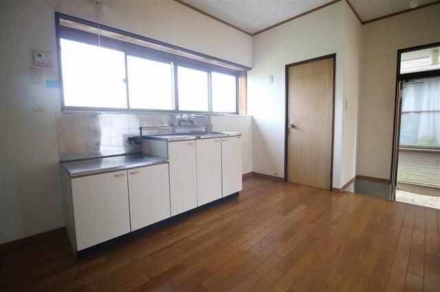 2DK House for Rent in Togane, Chiba - 34.78sqm - Thumbnail 2