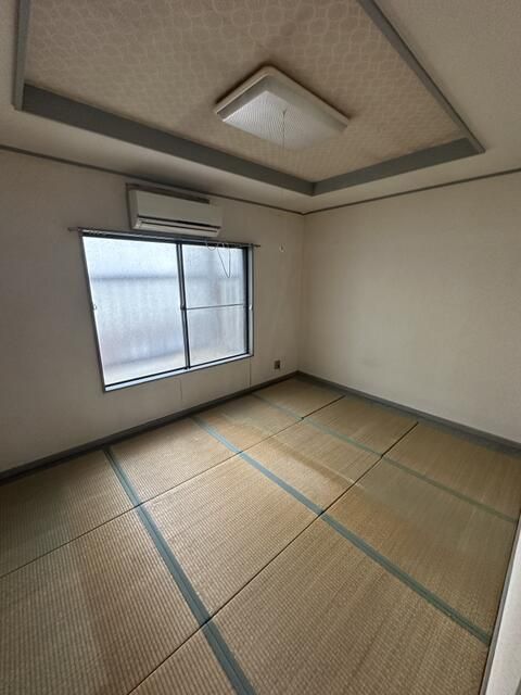 Used Terrace House in Chigasaki City – 4DK, 72.70 sqm - Thumbnail 3
