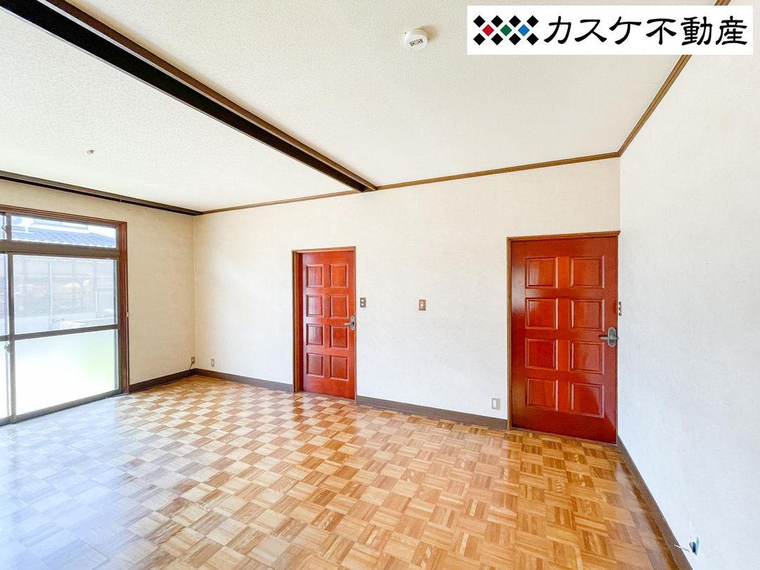 5LDK Family Home in Kurashiki with Garden and Parking - Image 3