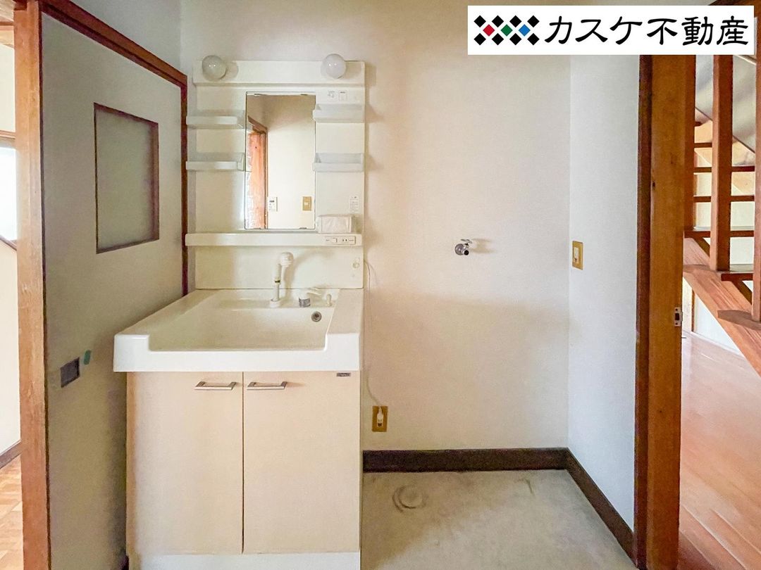 5LDK Family Home in Kurashiki with Garden and Parking - Image 4