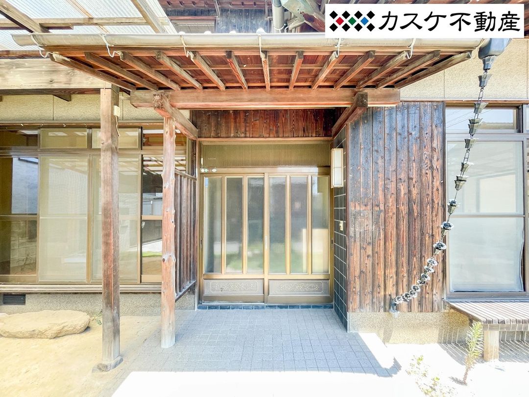 5LDK Family Home in Kurashiki with Garden and Parking - Image 1