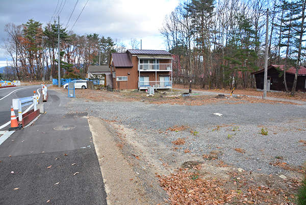 Land along the foot of the mountain line at the northern end of Hotaka - Thumbnail 4
