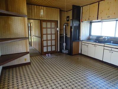 A Japanese house with a Japanese-style garden, built in a residential area with good living convenience — Image 4, Annaka, Gunma