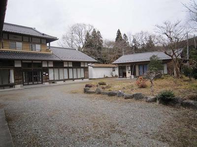 Renovated 5LDK Top Floor Corner Apartment in Sendai — Image 3, Miyagino, Miyagi
