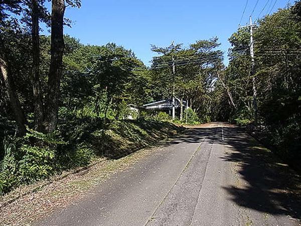 Renovated Traditional Home on Large Hillside Plot in Namegata - Thumbnail 2