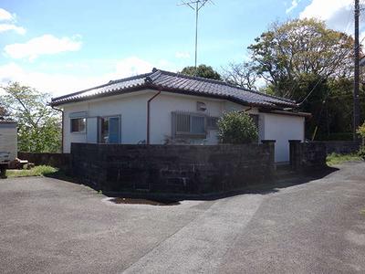 Renovated Hei family house on a small hill with sea view from the garden — Image 3, Isumi, Chiba