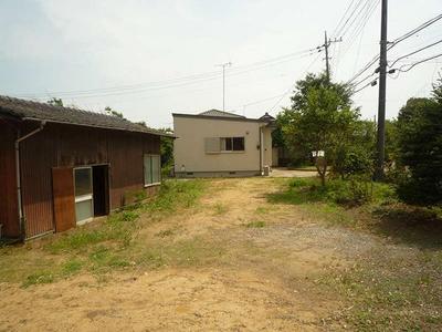 A small beauty house in front of the bus stop — Image 2, Hokota, Ibaraki