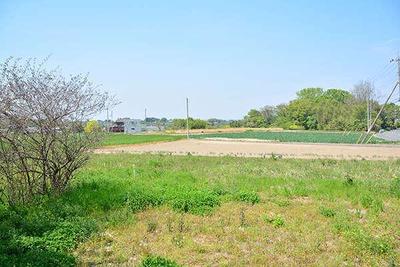 A two-story building with a barrier-free renovation with a long view of the mountains of Kamis state — Image 1, Honjo, Saitama