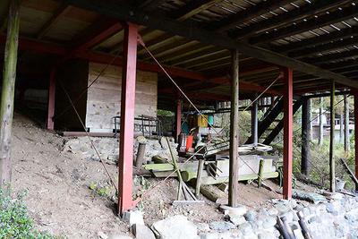 A mountain lodge built on a hill behind the land for sale — Image 4, Minano, Saitama